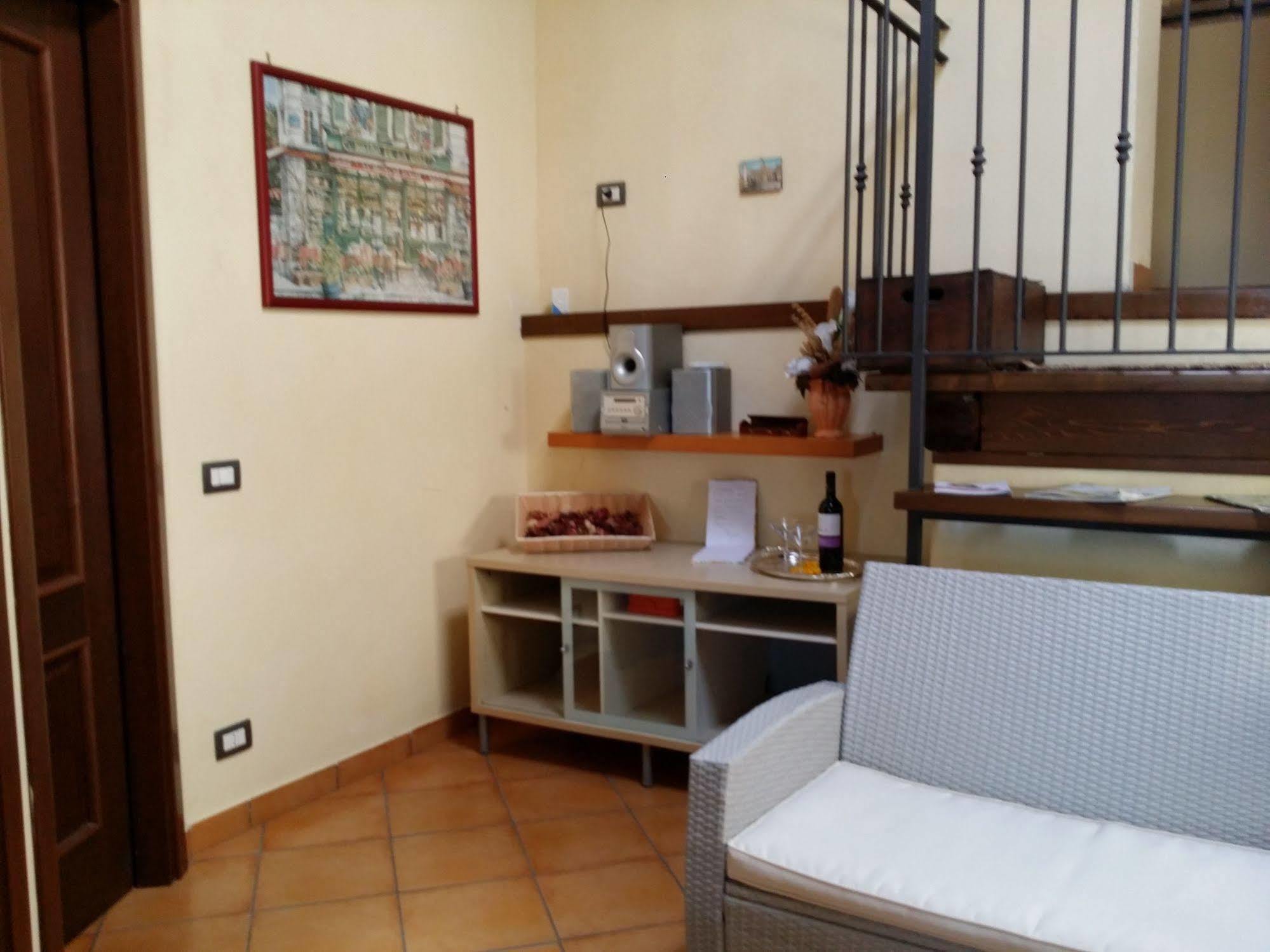 Casa Vacanza Spirito Libero Pianello  エクステリア 写真