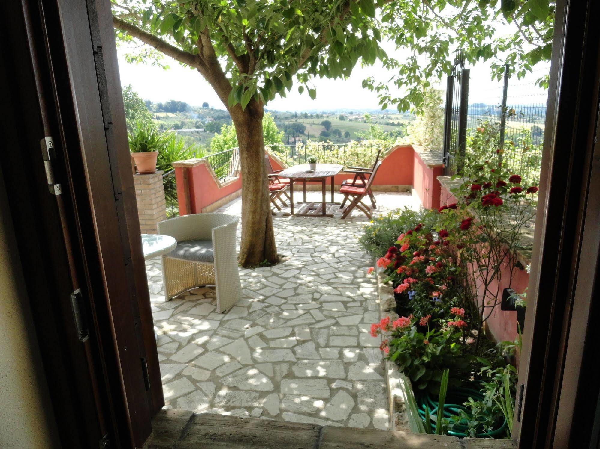 Casa Vacanza Spirito Libero Pianello  エクステリア 写真